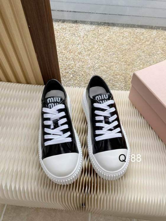 Picture of Miumiu Shoes _SKUMiuMiusz35-40GDT080117837